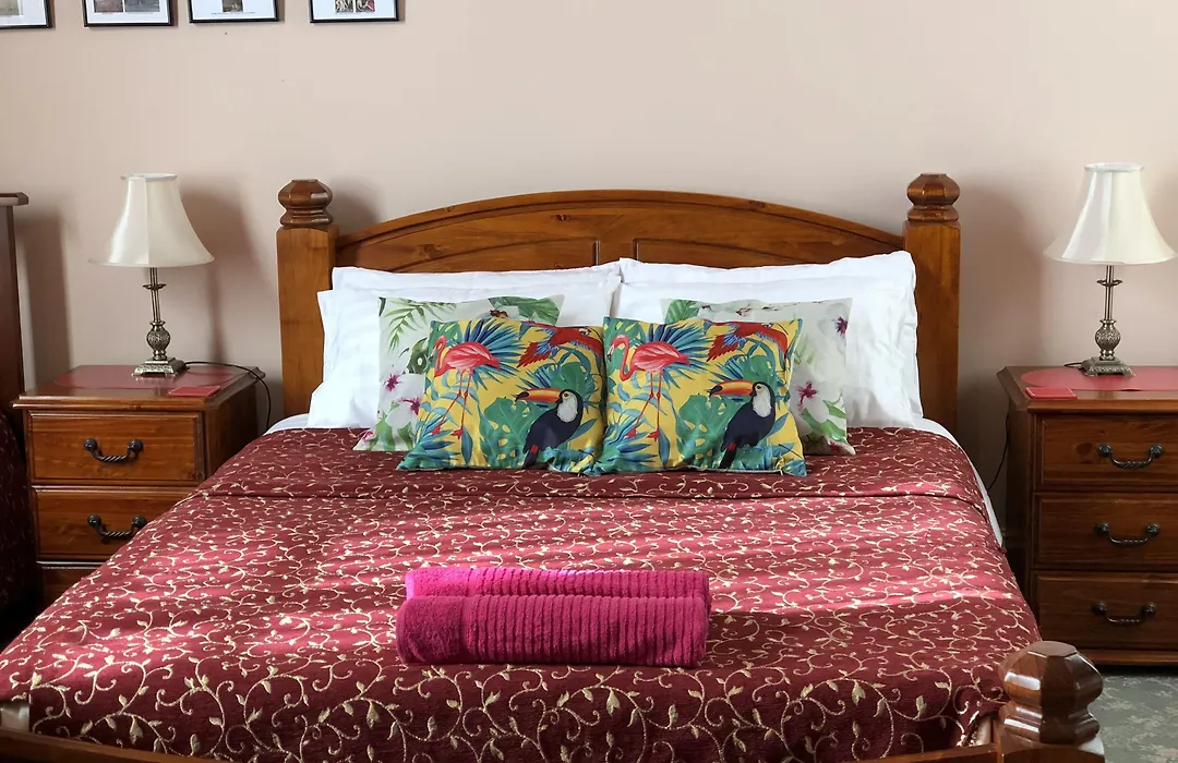 Albany Foreshore Guest House-1